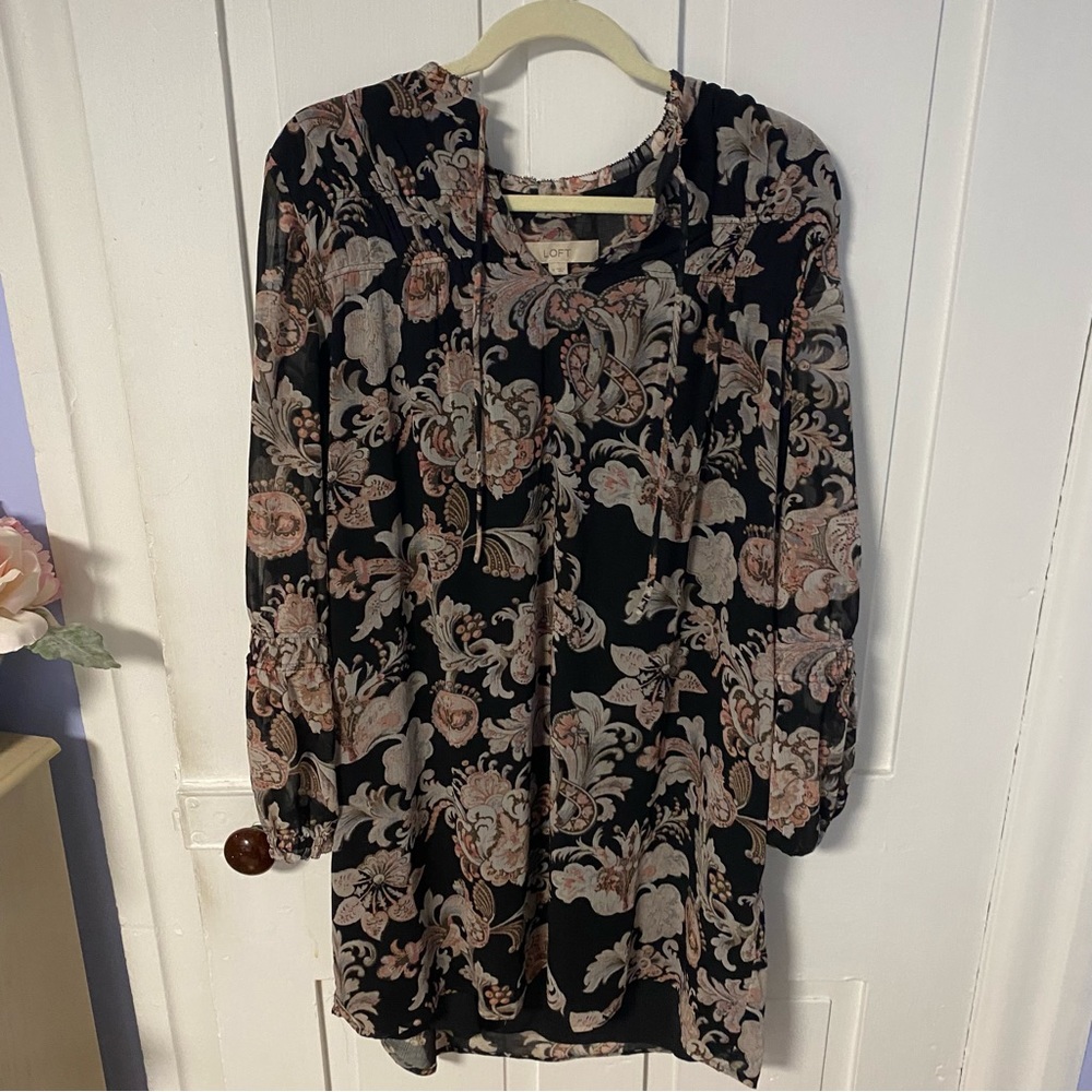 LOFT Floral Shift Dress - Picture 2 of 6